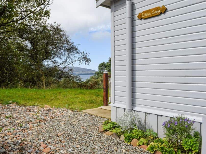 Exterior | Catkin Lodge - Lunga Estate Lodges, Craobh Haven