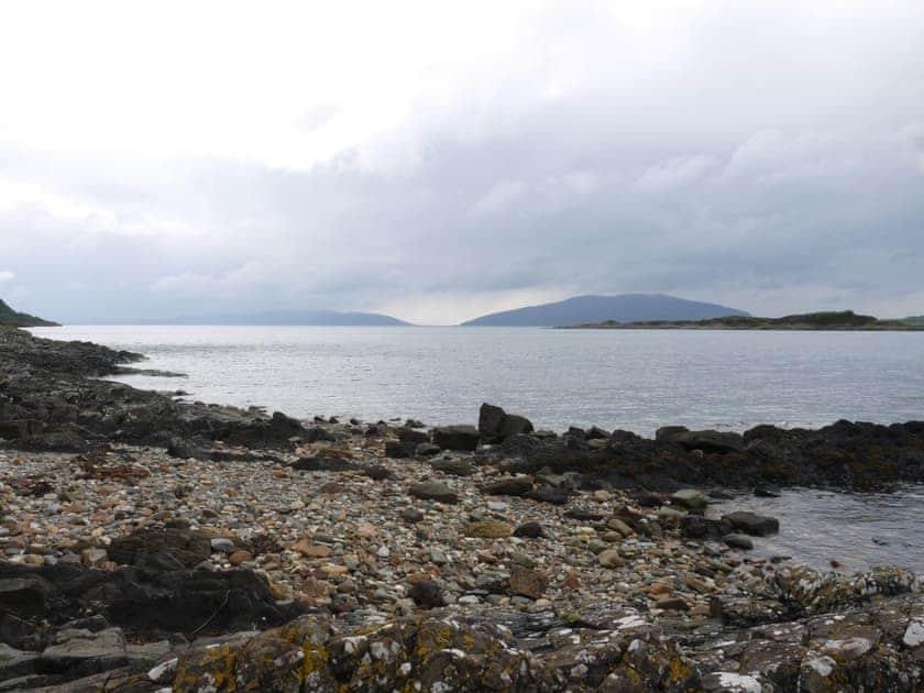 Surrounding area | Catkin Lodge - Lunga Estate Lodges, Craobh Haven