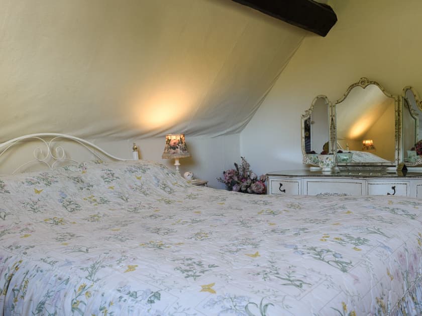 Double bedroom | Tudor Cottage, Barton