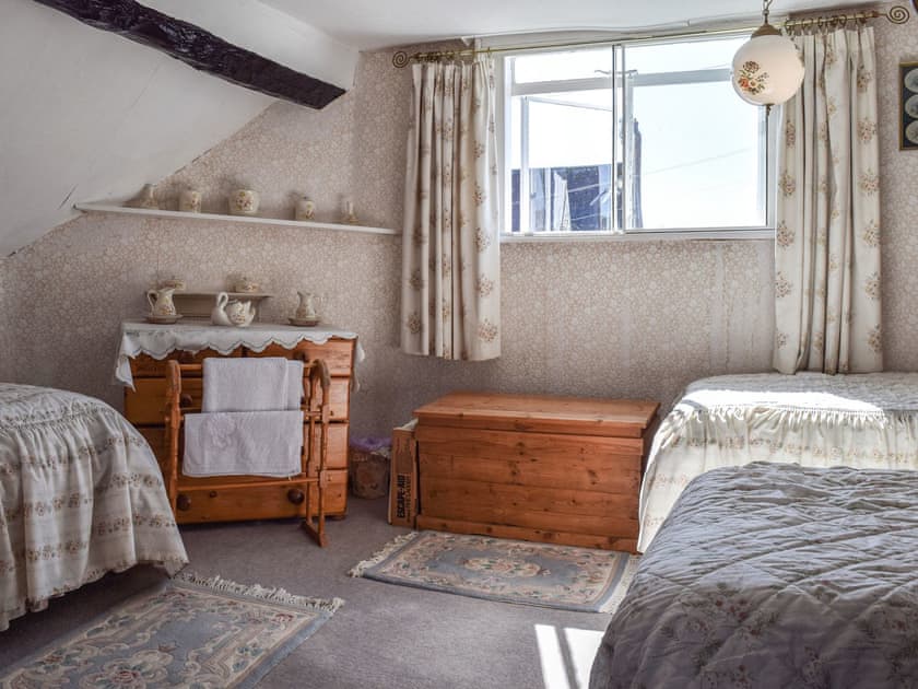 Bedroom | Tudor Cottage, Barton