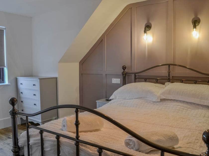 Double bedroom | The Snug, Dalbeattie