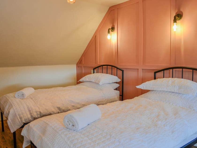 Twin bedroom | The Snug, Dalbeattie