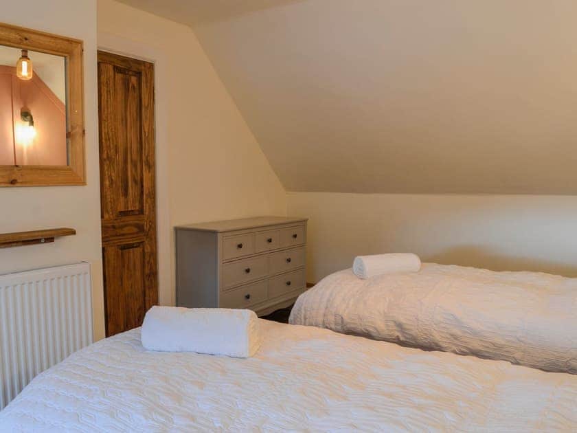 Twin bedroom | The Snug, Dalbeattie