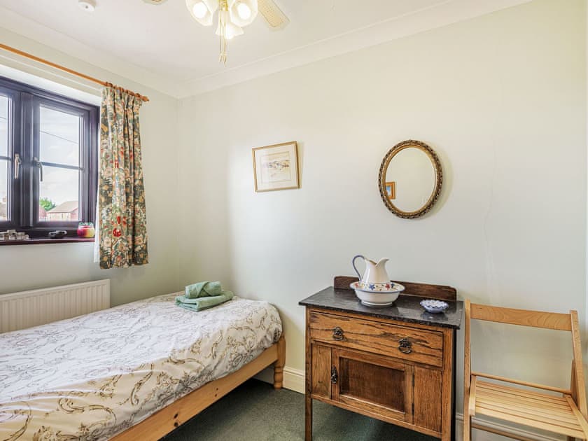 Single bedroom | Nightingale Cottage, Castle Acre, near Kings Lynn