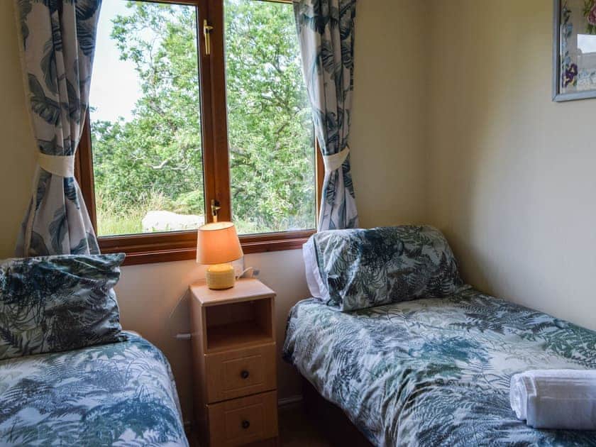 Twin bedroom | Teasel Lodge - Lunga Estate Lodges, Craobh Haven