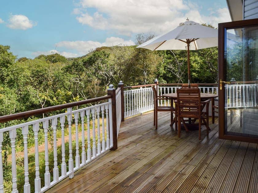 Decking | Teasel Lodge - Lunga Estate Lodges, Craobh Haven