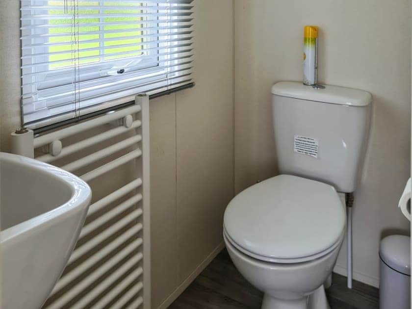 En-suite | Castle Campbell View, Dollar
