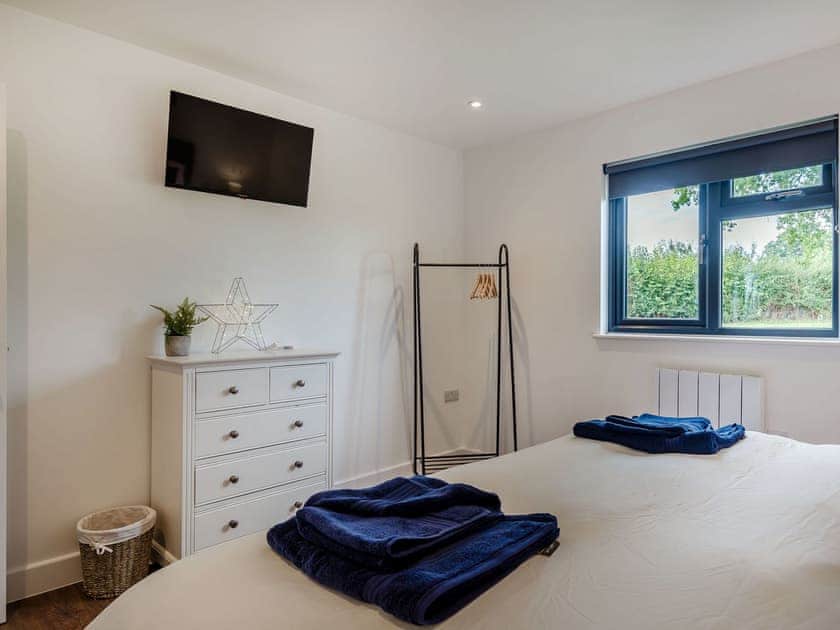 Double bedroom | Bramley Lodge - Upper Holme Lodges, Lyonshall, near Kington