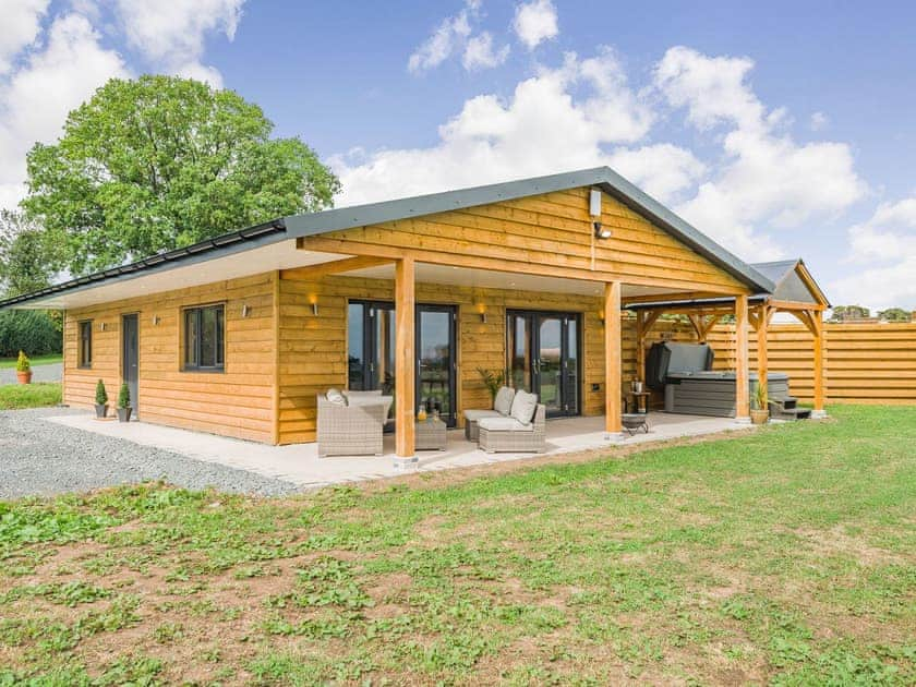 Exterior | Oak Tree Lodge - Upper Holme Lodges, Lyonshall, near Kington