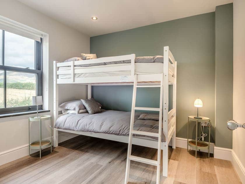 Bunk bedroom | Gwrlodde, Talgarth, near Brecon