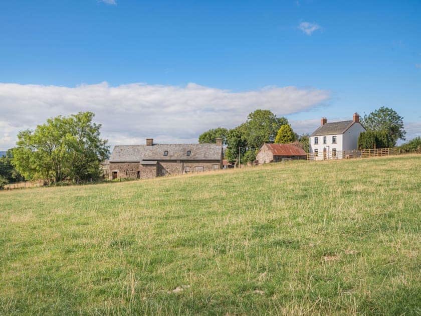 Setting | Gwrlodde, Talgarth, near Brecon