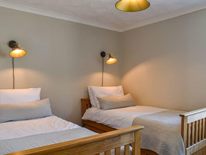 Twin bedroom | Swallow Cottage - Gowerton Cottages, Gowerton, near Swansea
