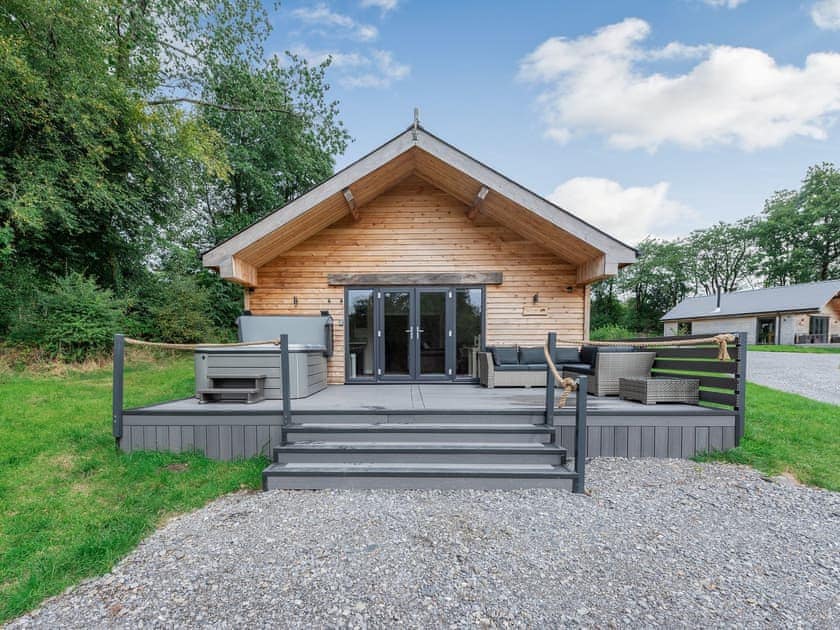 Exterior | Dwrgi - Glanyrafon Lodges, Cwrt Newydd, near Llandysul