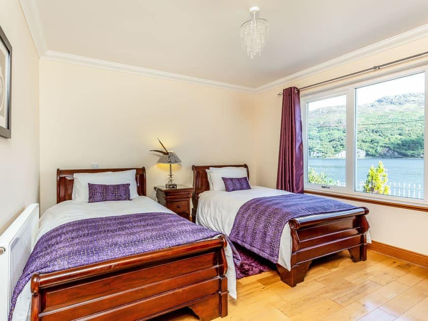 Twin bedroom | Lochside House, Letterfearn By Kyle, Wester Ross