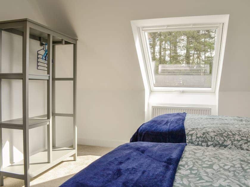 Twin bedroom | Greenford Farm, Dundee