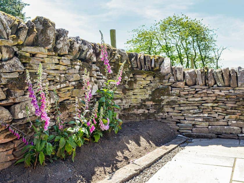 Outdoor area | Greenford Farm, Dundee