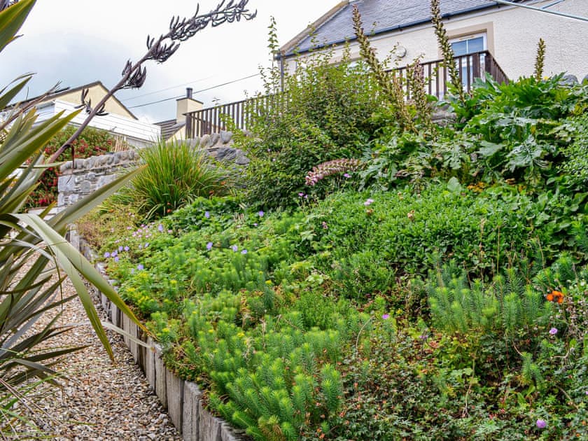 Garden and grounds | Ocean View, Newton Stewart