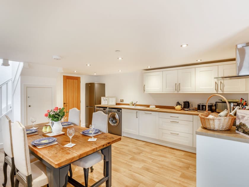Kitchen | Pentre GetawaysThe Granary, Llandyssil, near Montgomery