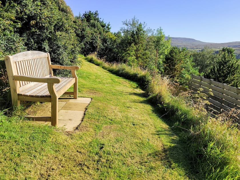 Garden | Gàrradh an Fhàsaich, Glendale