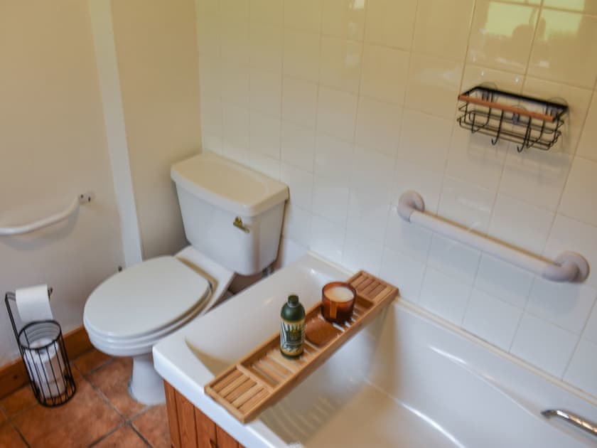 Bathroom | Corriecravie Farm Cottage, Sliddery and Lagg