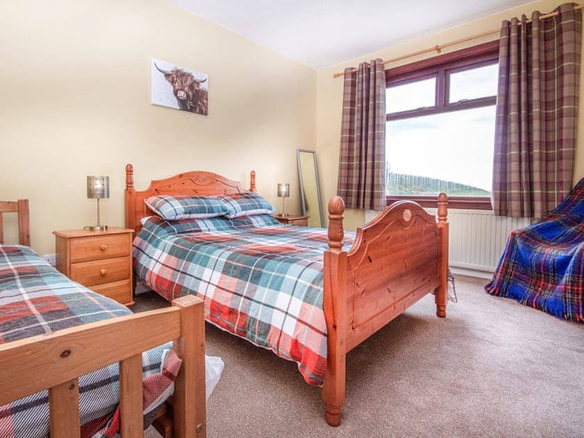 Twin bedroom | Auld House, Doll