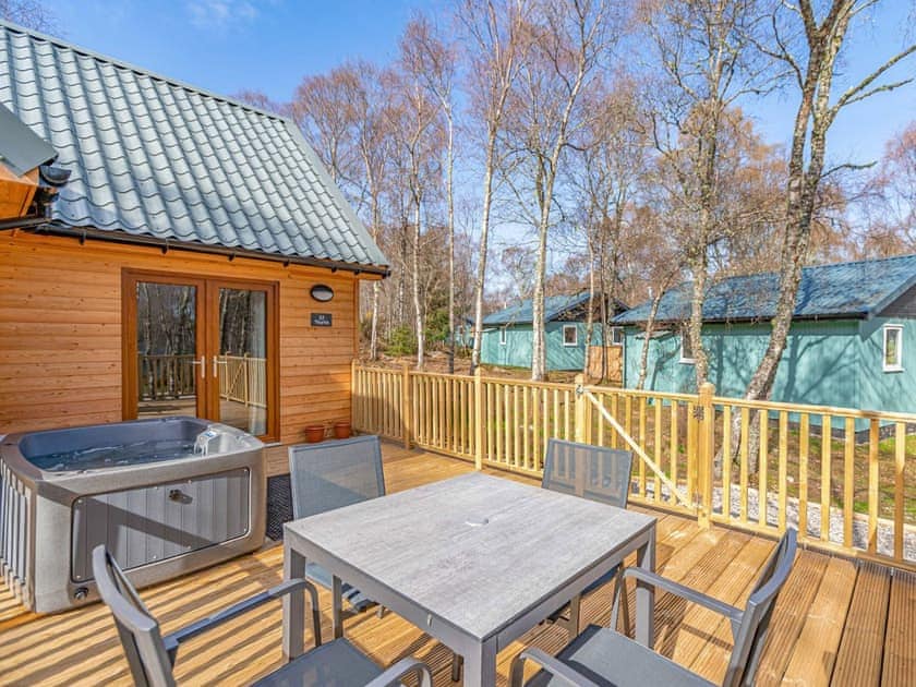 Decking | Thistle Lodge 22 - Kiltarlity Lodges, Beauly