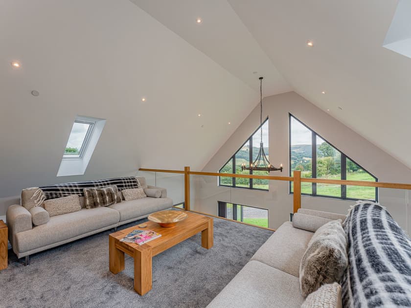 Mezzanine | Coed y Pentre, Carno