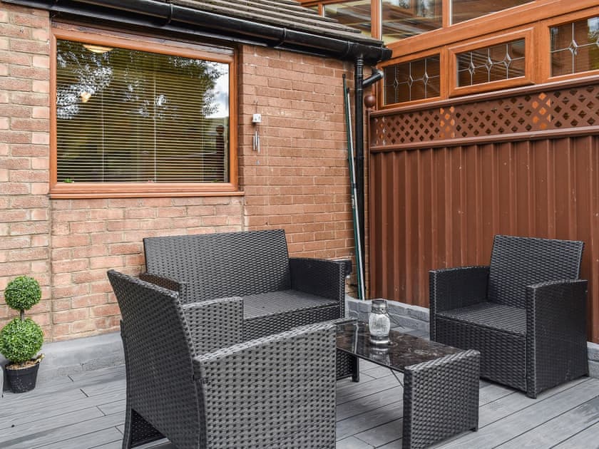 Sitting-out-area | Zebra House, Blaenavon