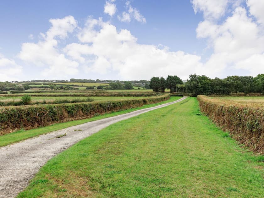 Entrance lane | Fig Tree Cottage, Pancrasweek, near Bude
