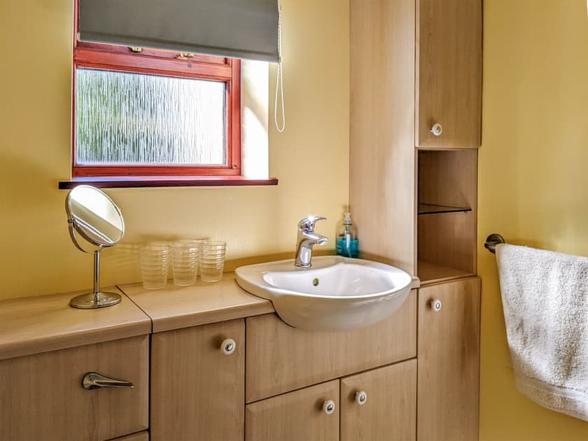Bathroom | Lephin Cottage, Glendale, Near Dunvegan