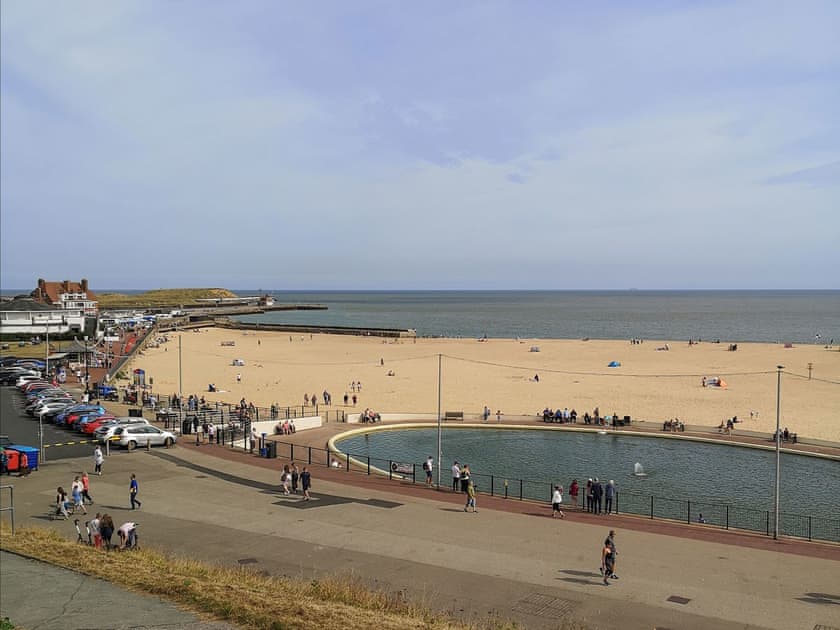 Gorleston beach | Elm Barn View - Elm Barn, Freethorpe