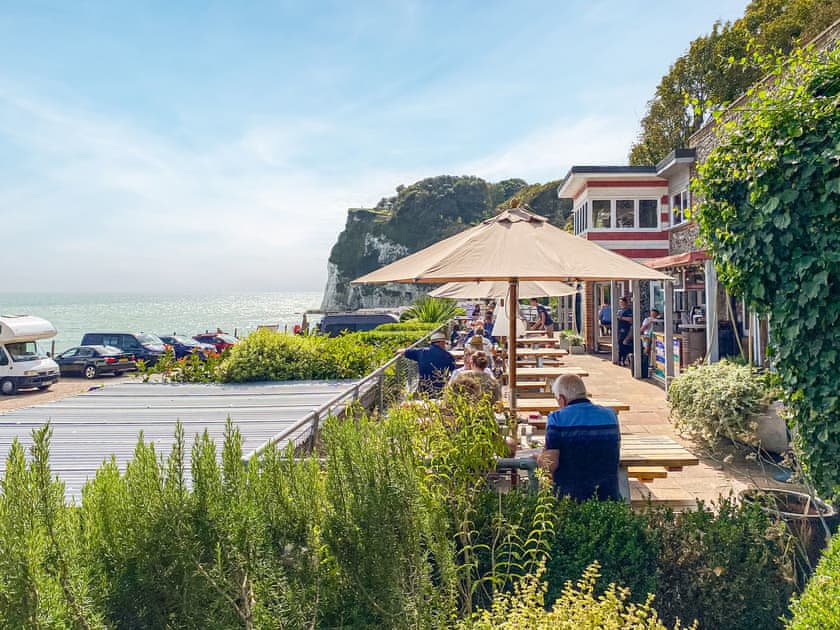 Surrounding area | Queensland Cottage, Saint Margaret’s at Cliffe