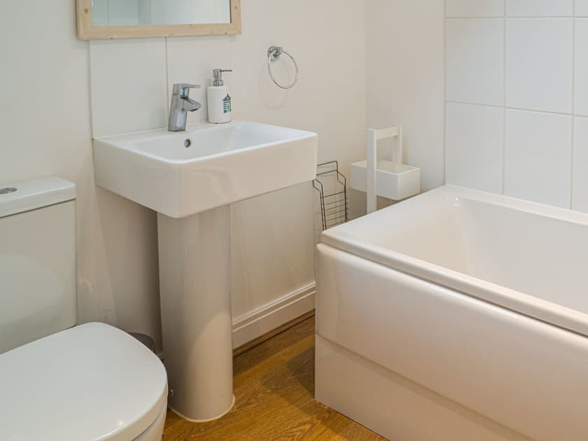 Bathroom | Wolf’s Den, Filey