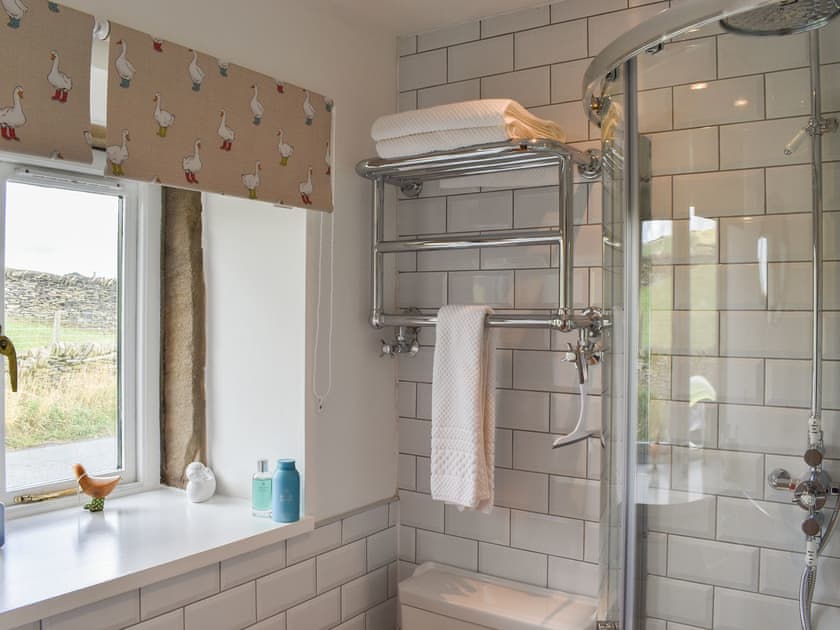 Bathroom | Goosander Cottage, Holme, near Holmfirth