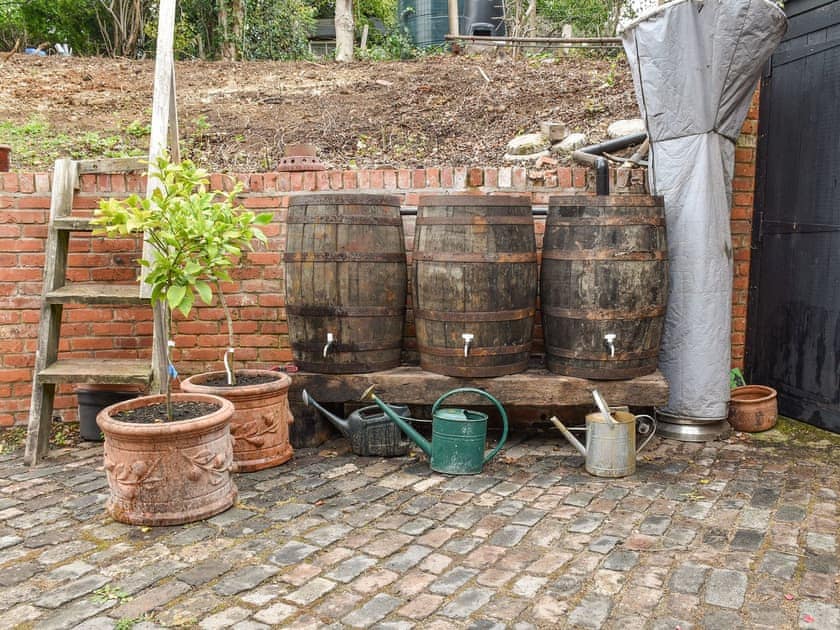 Outdoor area | The Barn, Sarrett, near Rickmansworth