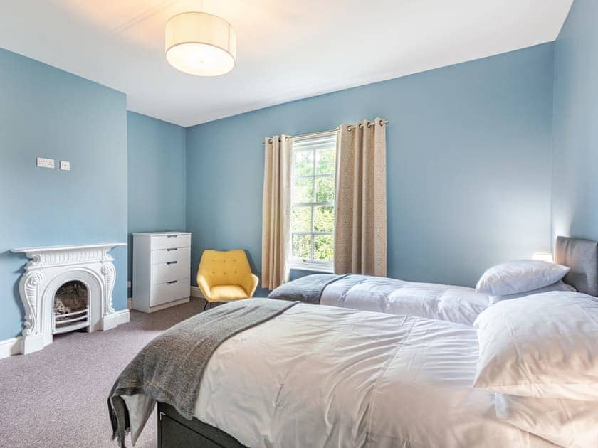 Twin bedroom | Limestone Hill Farmhouse, Tickhill, near Doncaster