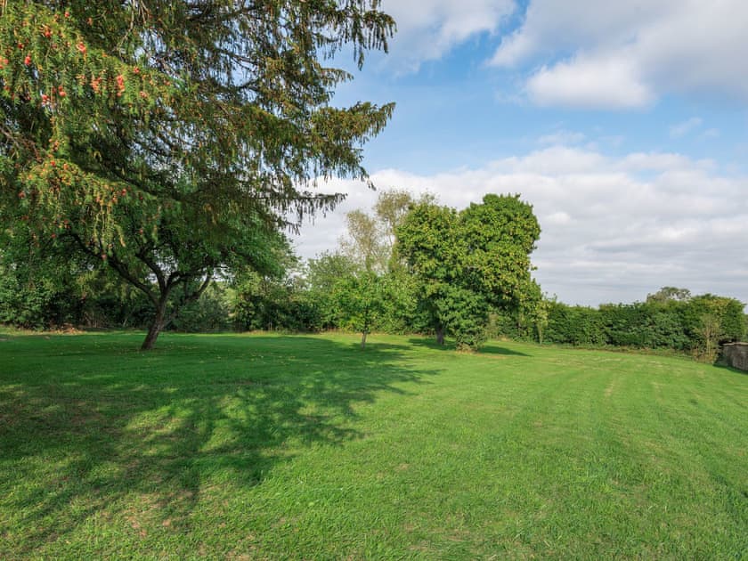 Garden and grounds | Limestone Hill Farmhouse, Tickhill, near Doncaster