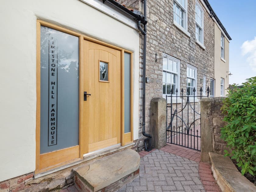 Exterior | Limestone Hill Farmhouse, Tickhill, near Doncaster