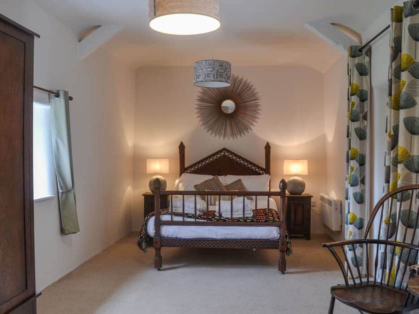 Double bedroom | Thatched Cottage - Treberfedd Farm, Lampeter, near Aberaeron