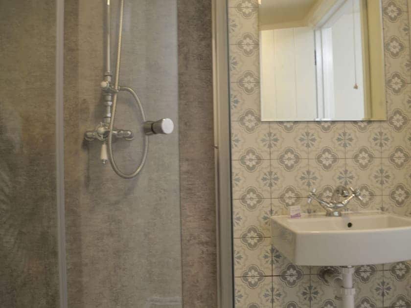 Shower room | Thatched Cottage - Treberfedd Farm, Lampeter, near Aberaeron