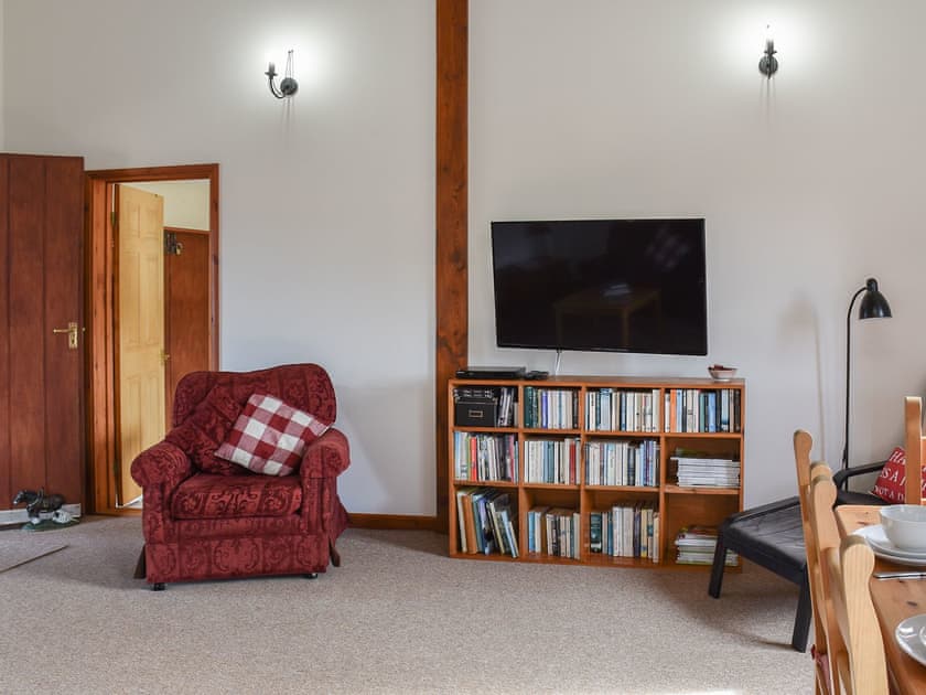 Living room/dining room | Leys Barn, Leys Barn