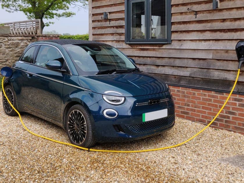 EV Charging Box | Box Tree Barn, Hampton Bishop