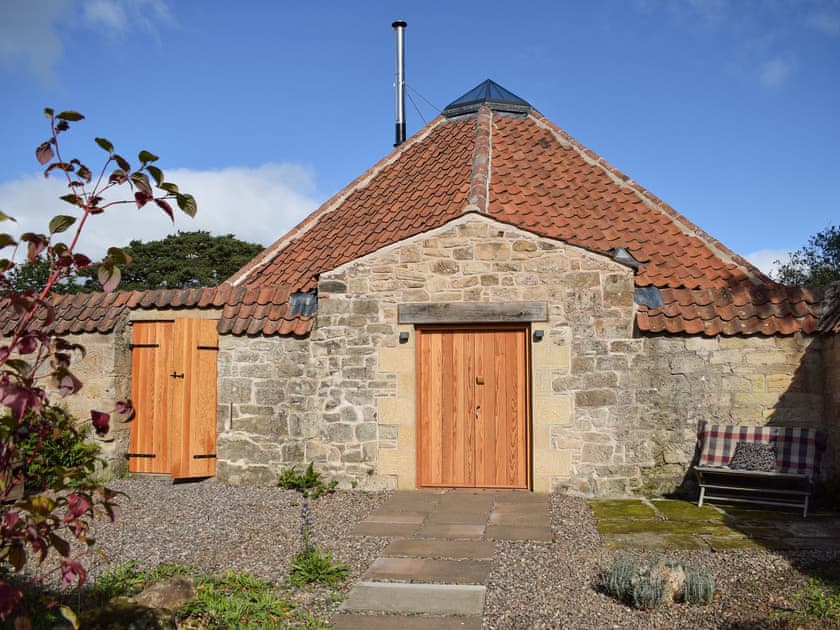 Exterior | The Roondie, Cupar