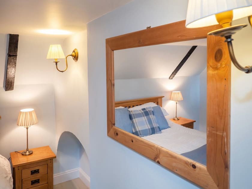 Master bedroom | The Norfolk Broads CottageFarthings, Wroxham