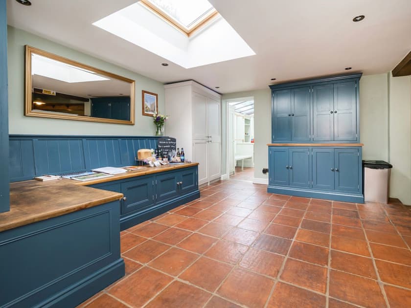 Kitchen into boot room area | The Norfolk Broads CottageFarthings, Wroxham