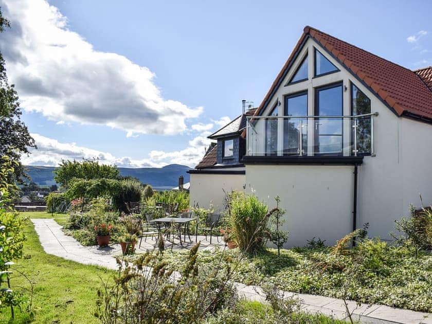 Exterior | Orchard House - Blinkbonny Cottages, Auchtermuchty
