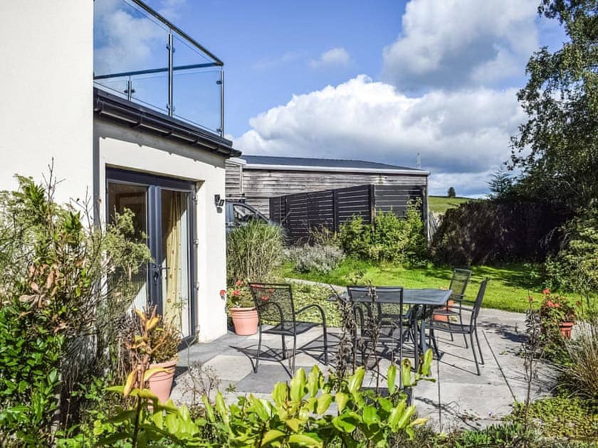 Patio | Orchard House - Blinkbonny Cottages, Auchtermuchty