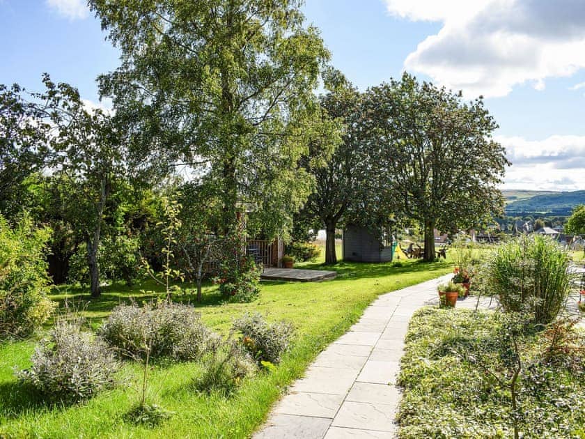 Garden | Fieldview - Blinkbonny Cottages, Auchtermuchty