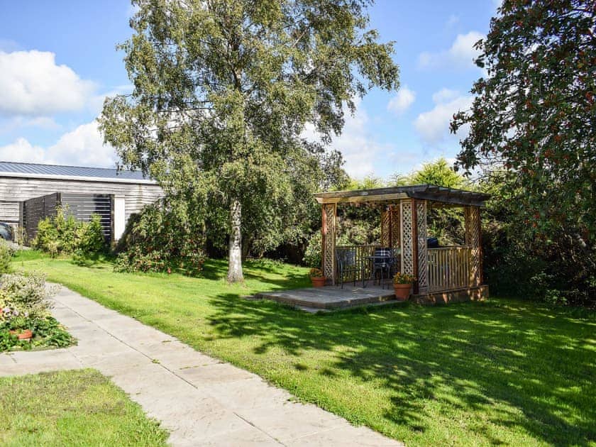 Garden | Fieldview - Blinkbonny Cottages, Auchtermuchty