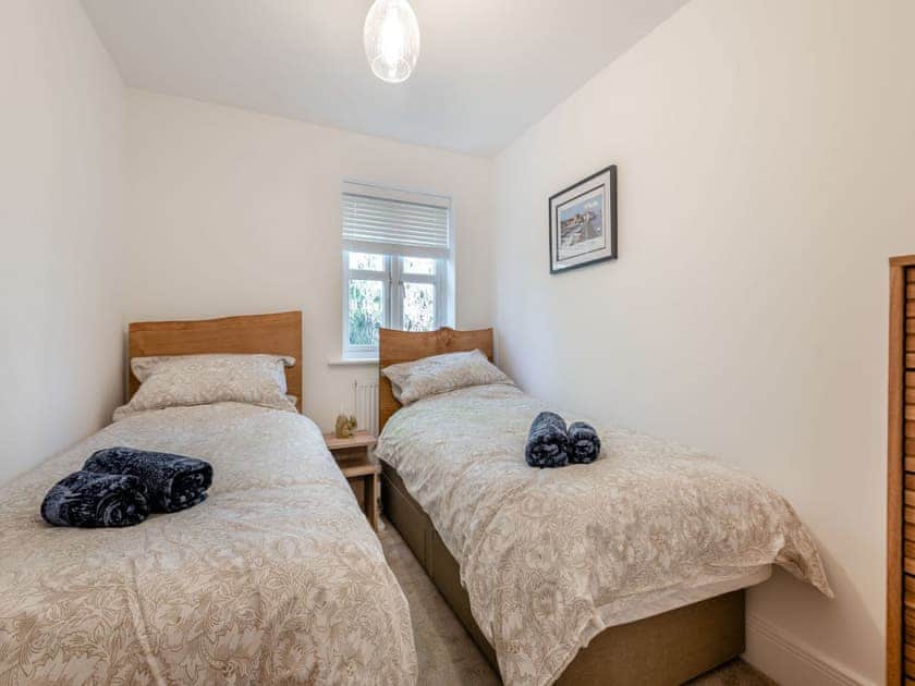Twin bedroom | Forest Acorn, Brockenhurst